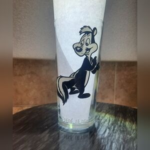 Looney Tunes Collector Glass